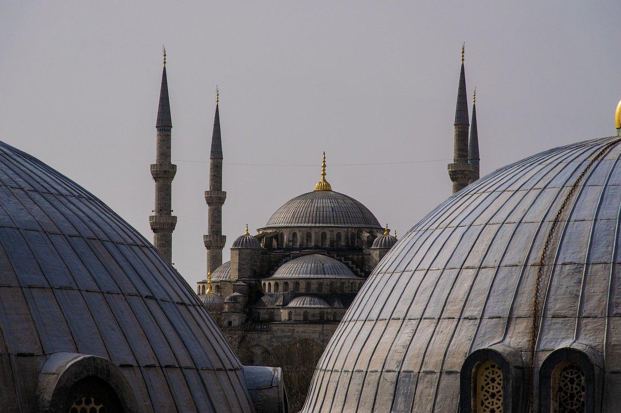 Ottoman-era architecture. Image by Javiermirapeidro from Pixabay. No attribution required. Dome and towers of an Ottoman-era mosque.